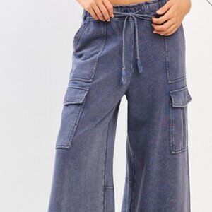 MITTOSHOP DENIM BLUE WASHED CARGO CROP NWT L